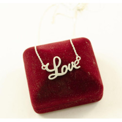 Цепочка с именем Love