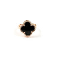 Золота каблучка Van Cleef з оніксом Золота каблучка Van Cleef з оніксом