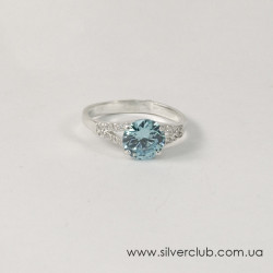 Кільце з блакитним фіанітом. Кільце з блакитним фіанітом.