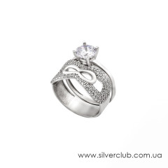 Кільце у вигляді нескінченності
